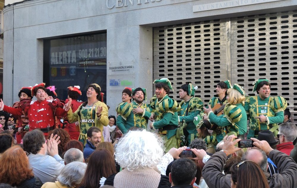 Cadiz Carnival - Fascinating Fact 3 - Dress up