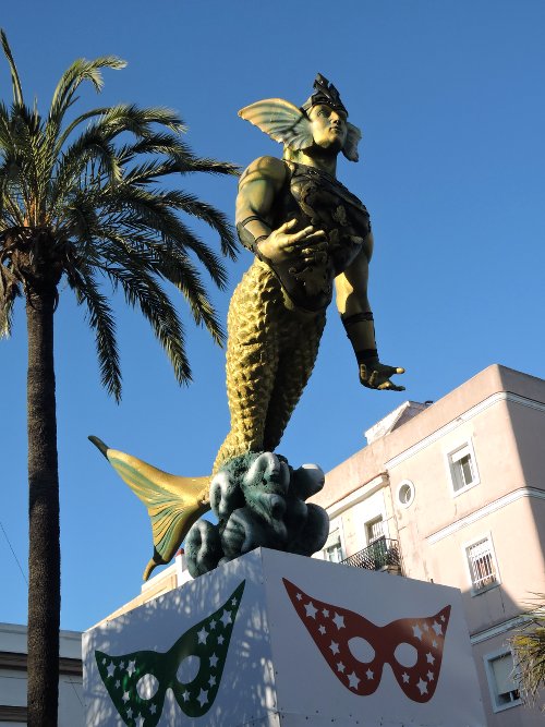 A Novice Guide to Carnaval in Cádiz - Travel-Ling