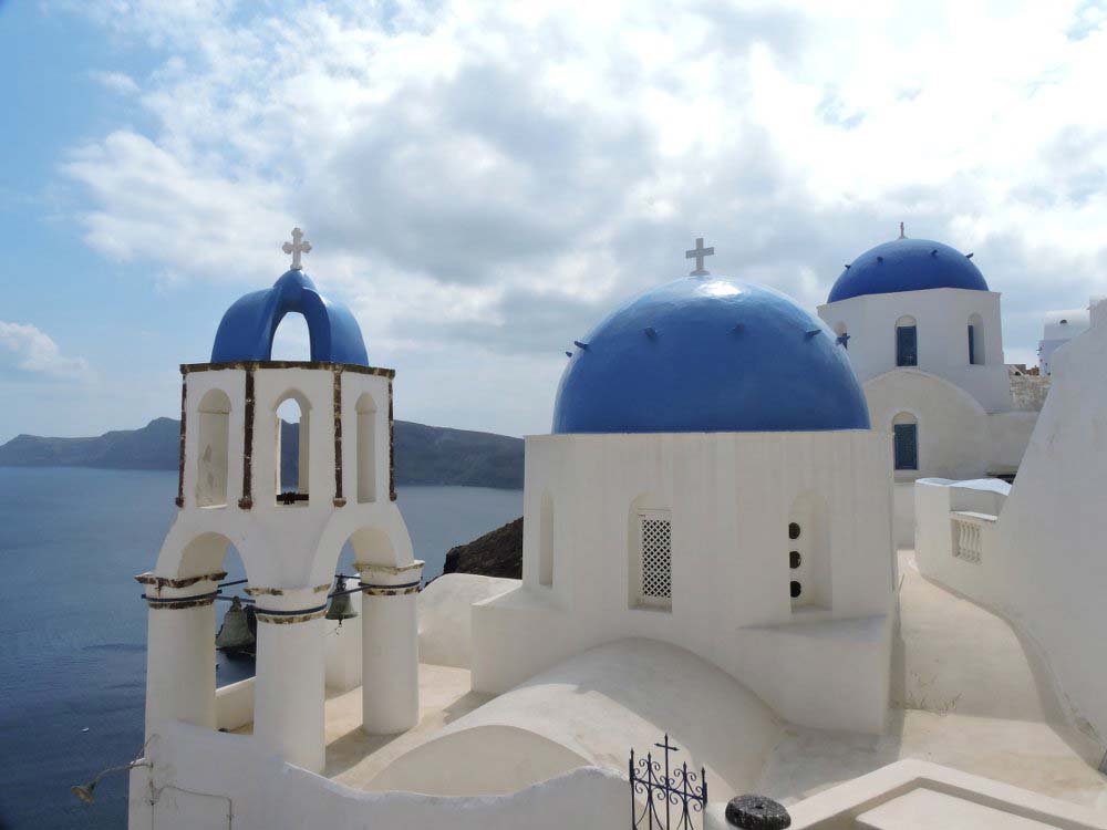 The iconic blue-domed churches...
